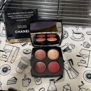 CHANEL EXTRA LARGE LIMITED EDITION OVERSIZED -Face 958 CARACTERE , RARE
